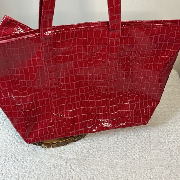 Disney Parks Red Croc Embossed Tote Mickey Gingham Lining, Disneyland Resort - Picture 5 of 7
